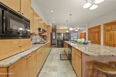 127 Pinecrest Dr, Dalton, MA 01226 - Photo 22