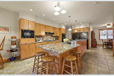 127 Pinecrest Dr, Dalton, MA 01226 - Photo 20