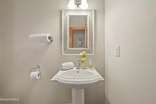 127 Pinecrest Dr, Dalton, MA 01226 - Photo 24