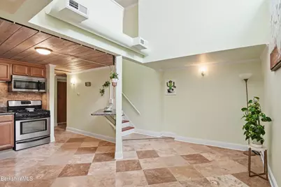 81 Dartmouth St #108, Pittsfield, MA 01201 - Photo 18