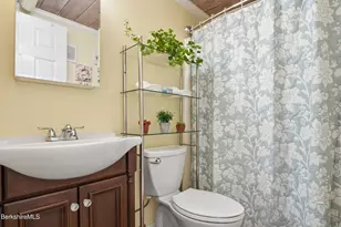 81 Dartmouth St, Pittsfield, MA 01201 - Photo 28