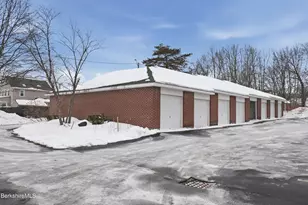 81 Dartmouth St, Pittsfield, MA 01201 - Photo 44