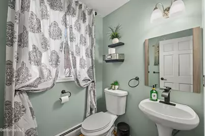 145 Velma Ave, Pittsfield, MA 01201 - Photo 10