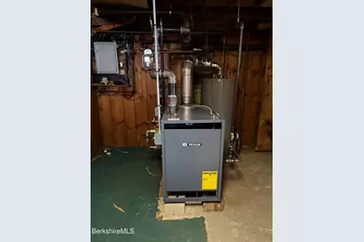 258 Dalton Ave, Pittsfield, MA 01201 - Photo 12