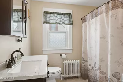 60 Franklin St, Dalton, MA 01226 - Photo 30