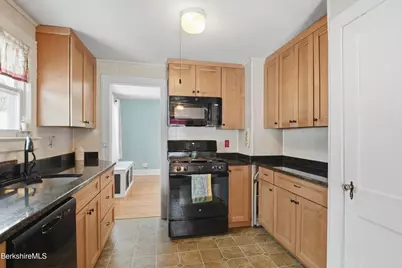 60 Franklin St, Dalton, MA 01226 - Photo 22