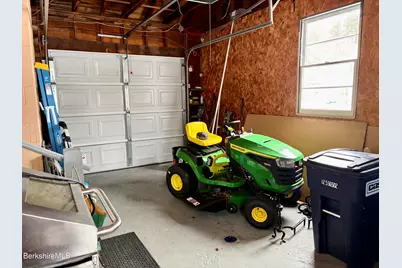 19 Preston Ave, Pittsfield, MA 01201 - Photo 22