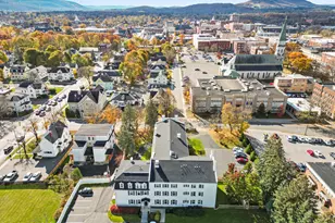 33 Maplewood Ave, Pittsfield, MA 01201 - Photo 6