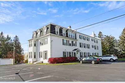 33 Maplewood Ave #103, Pittsfield, MA 01201 - Photo 36