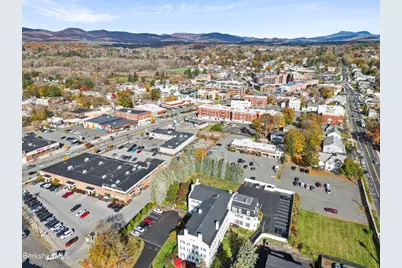 33 Maplewood Ave #103, Pittsfield, MA 01201 - Photo 38