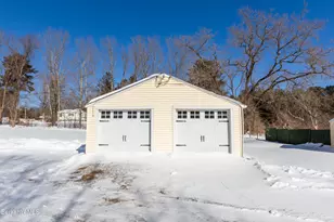 35 Chapman Rd, Pittsfield, MA 01201 - Photo 34