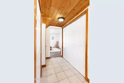 35 Chapman Rd, Pittsfield, MA 01201 - Photo 10