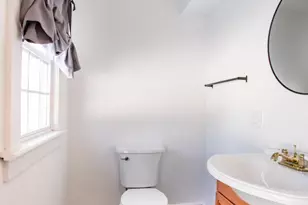 35 Chapman Rd, Pittsfield, MA 01201 - Photo 16