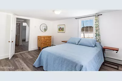 35 Chapman Rd, Pittsfield, MA 01201 - Photo 24