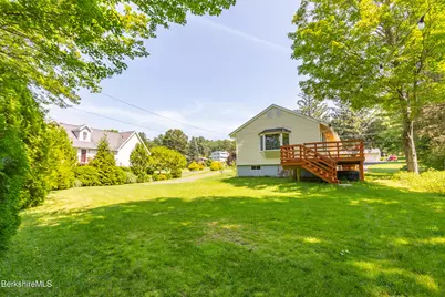 561 Pecks Rd, Pittsfield, MA 01201 - Photo 6