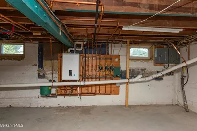 561 Pecks Rd, Pittsfield, MA 01201 - Photo 30