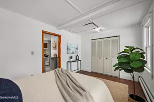 20 Crystal St, Pittsfield, MA 01201 - Photo 22