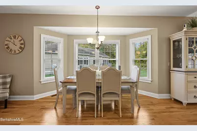 14 Sunrise Cir, Pittsfield, MA 01201 - Photo 10