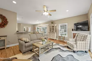 14 Sunrise Cir, Pittsfield, MA 01201 - Photo 6