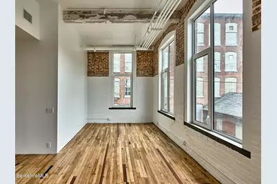 520 State Rd #207, North Adams, MA 01247 - Photo 8