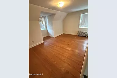 32 Jason St, Pittsfield, MA 01201 - Photo 18