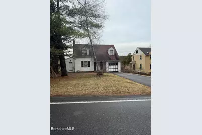 32 Jason St, Pittsfield, MA 01201 - Photo 1