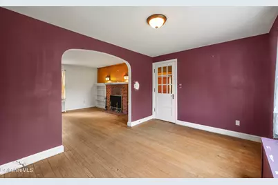32 Jason St, Pittsfield, MA 01201 - Photo 4