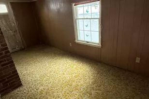 32 Jason St, Pittsfield, MA 01201 - Photo 10