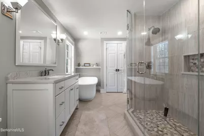 594 Shunpike Rd, Sheffield, MA 01257 - Photo 8