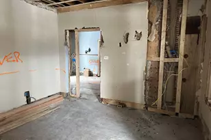 131 State St, North Adams, MA 01247 - Photo 10