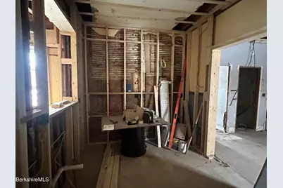 131 State St, North Adams, MA 01247 - Photo 12