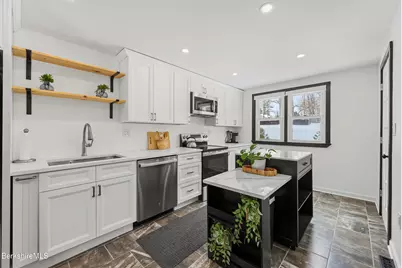 119 Orlando Ave, Pittsfield, MA 01201 - Photo 12