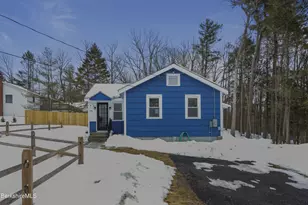 119 Orlando Ave, Pittsfield, MA 01201 - Photo 2