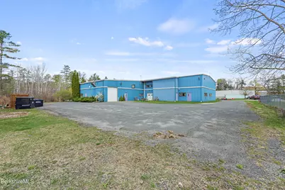 8 Run Way, Lee, MA 01238 - Photo 6