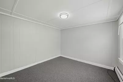 176 Summer St, Adams, MA 01220 - Photo 20