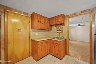 176 N Summer St, Adams, MA 01220 - Photo 10