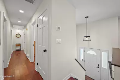 83 Alfred Dr, Pittsfield, MA 01201 - Photo 18