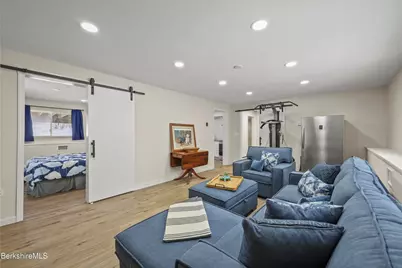 83 Alfred Dr, Pittsfield, MA 01201 - Photo 32