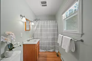 83 Alfred Dr, Pittsfield, MA 01201 - Photo 22