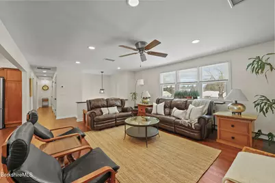 83 Alfred Dr, Pittsfield, MA 01201 - Photo 4