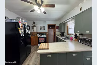 8 Frederick Ln, Adams, MA 01220 - Photo 6