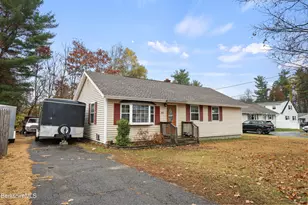 41 Jayne Ave, Pittsfield, MA 01201 - Photo 2