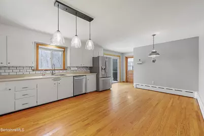 195 Churchill St, Pittsfield, MA 01201 - Photo 10