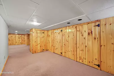 195 Churchill St, Pittsfield, MA 01201 - Photo 40