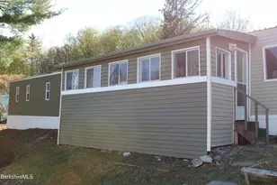 2 Lakewood Cir, Pittsfield, MA 01201 - Photo 4