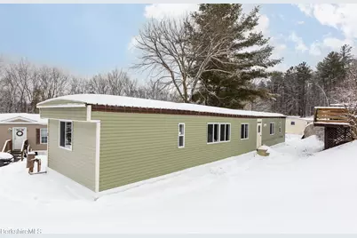 2 Lakewood Cir, Pittsfield, MA 01201 - Photo 4