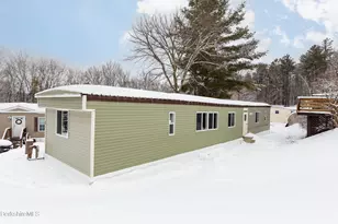 2 Lakewood Cir, Pittsfield, MA 01201 - Photo 4