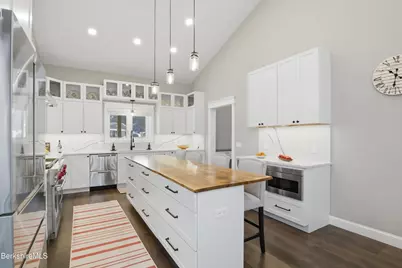 171 Bull Hill Rd, Lanesborough, MA 01237 - Photo 16