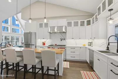 171 Bull Hill Rd, Lanesborough, MA 01237 - Photo 18