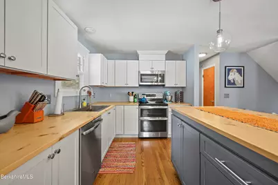 184 Washington Mountain Rd, Lee, MA 01238 - Photo 16